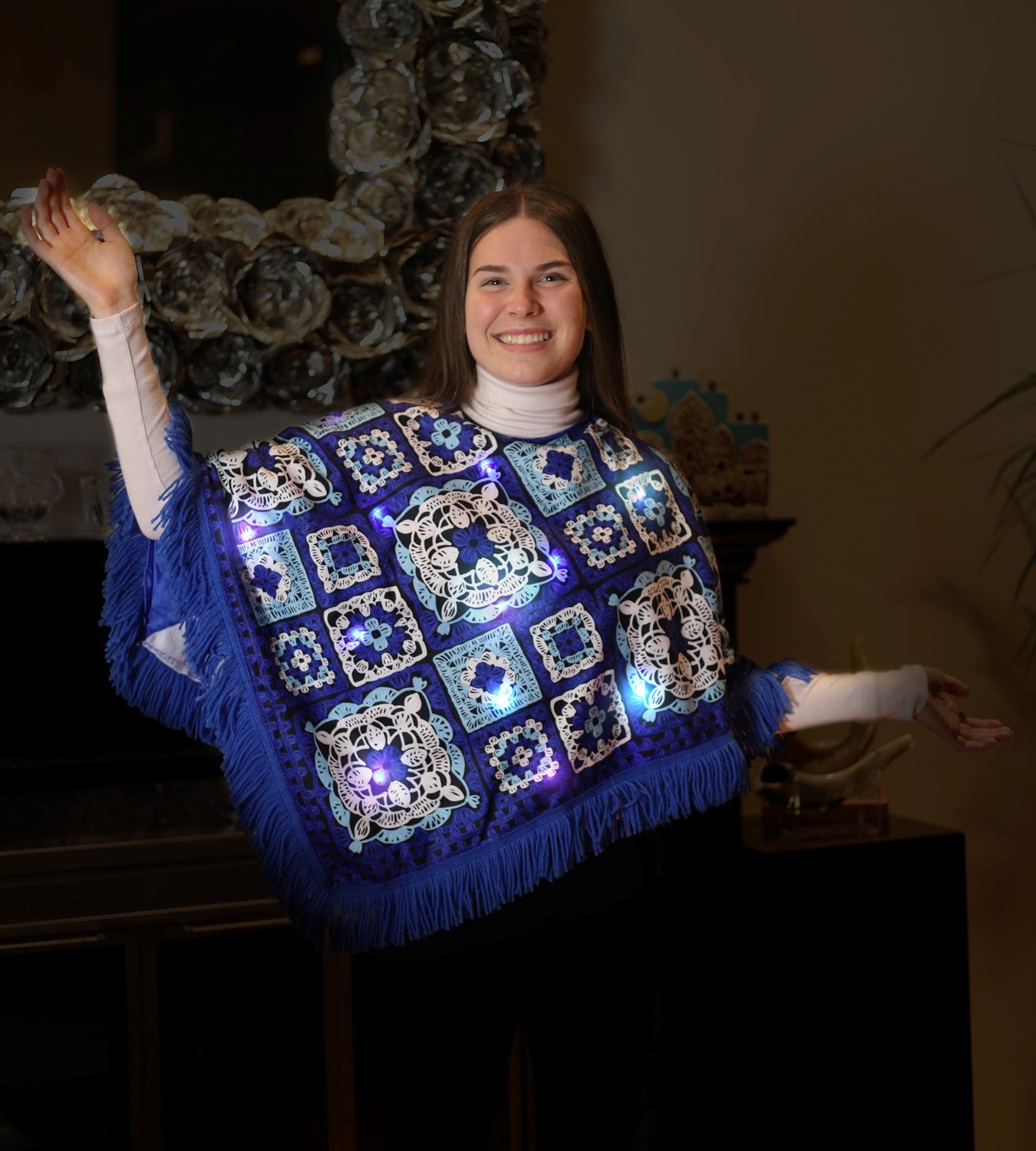 Rasta Imposta Hanukkah Poncho Kostüm mit Lichtern One Size